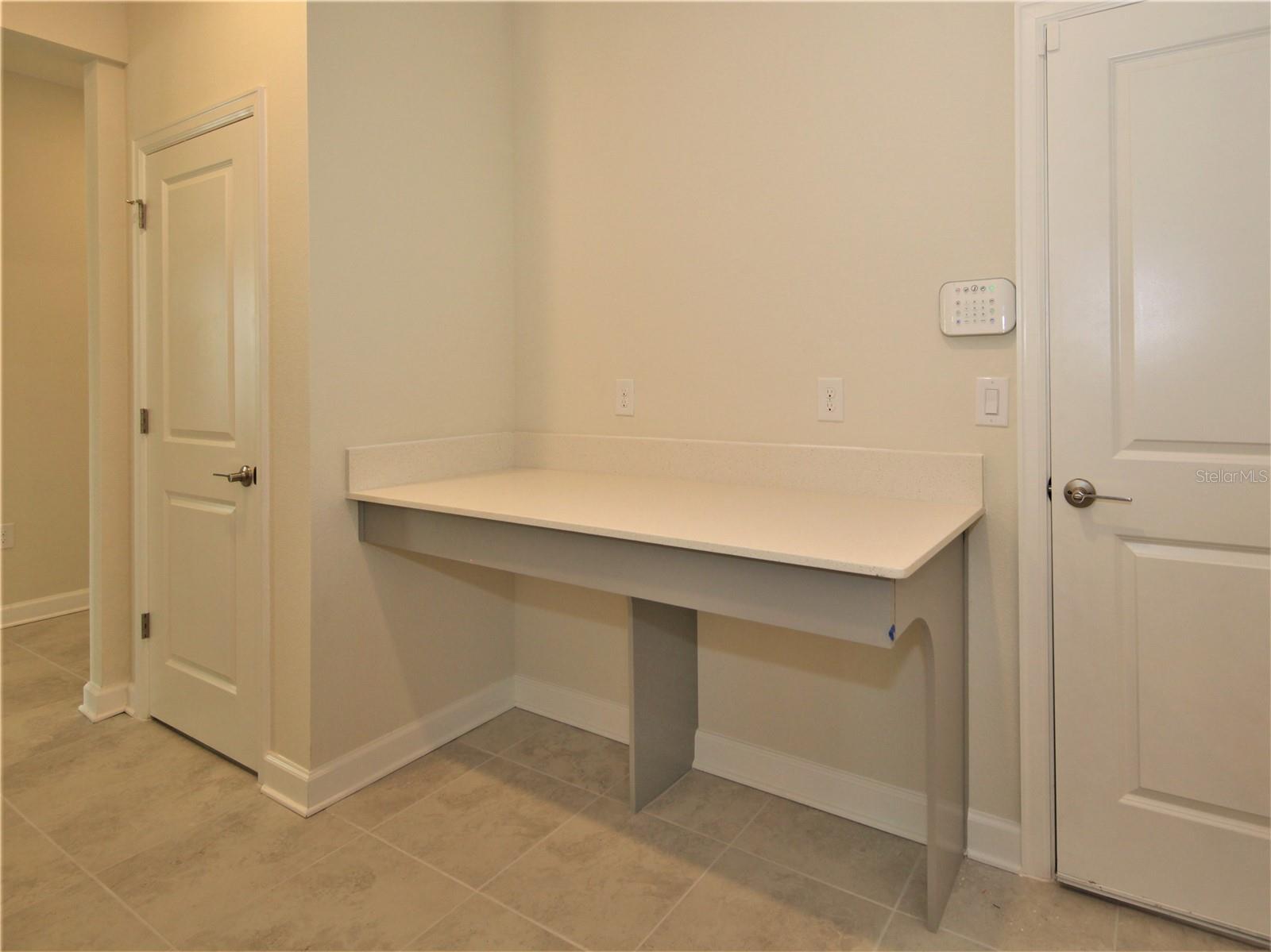 STOREY LAKE TR K - Residential Lease