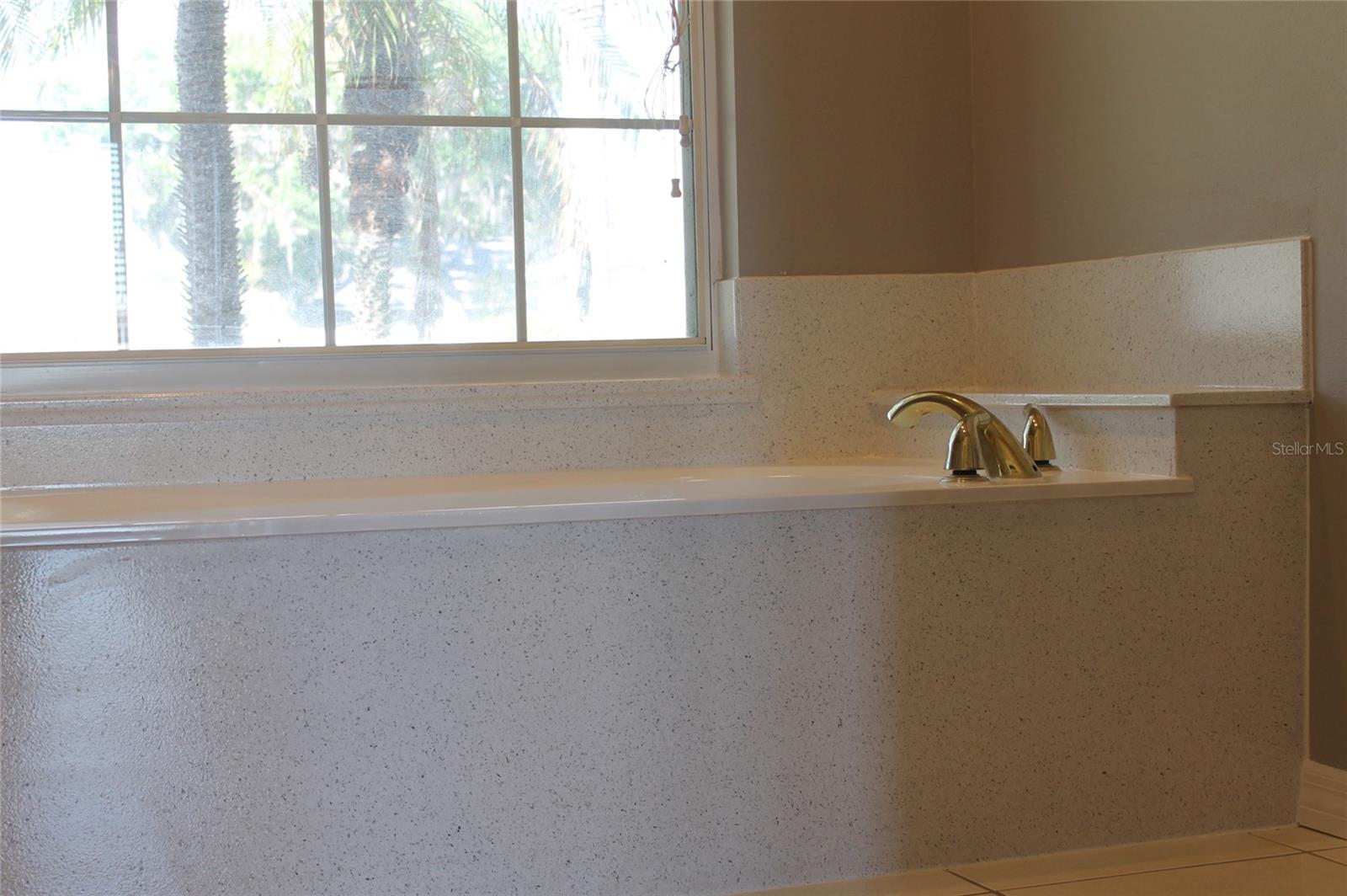 HAMILTON POINTE - Residential