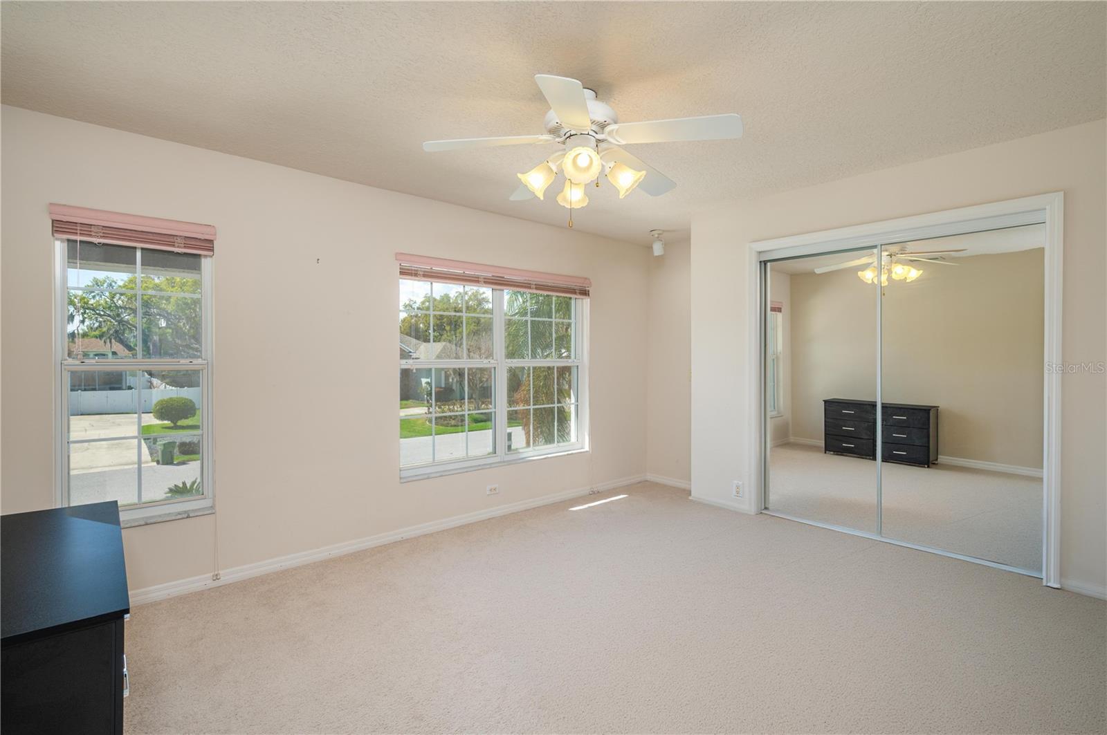 HAMILTON POINTE - Residential