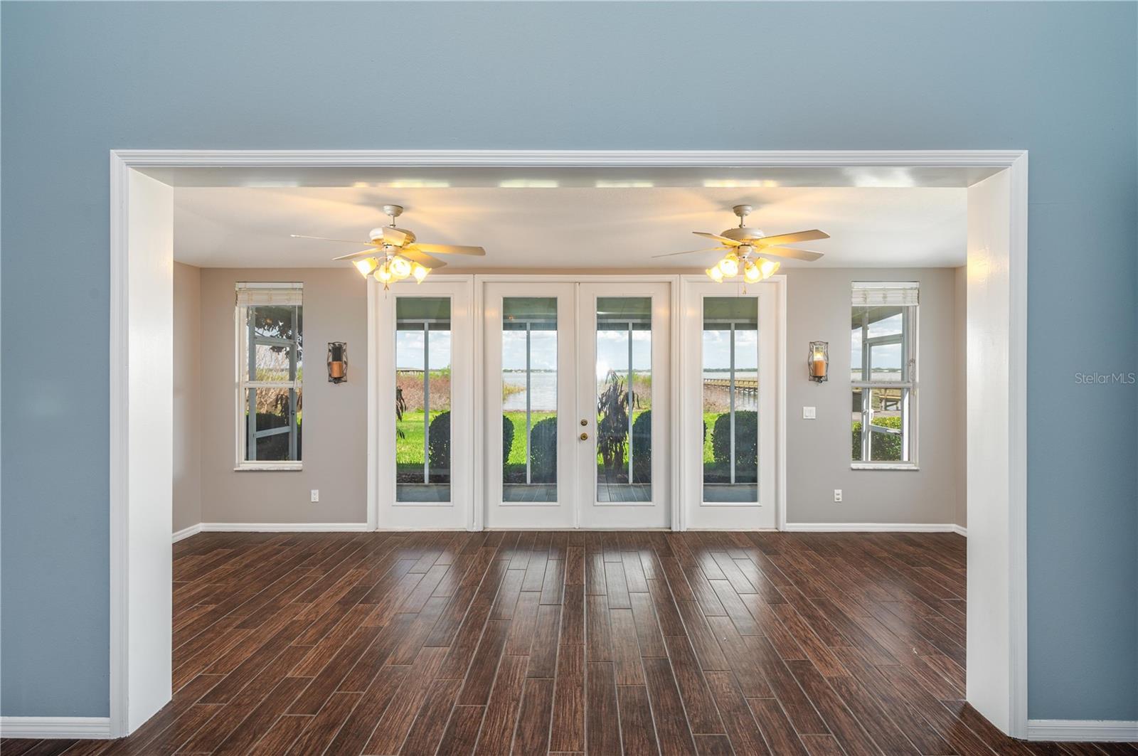 HAMILTON POINTE - Residential