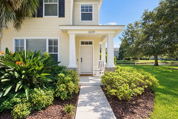 12239 COUNTRY WHITE CIR, TAMPA, FL 33635 - Image 23dfb823a76a2ab5a9d8ec25d2cc6acf/1573392059
