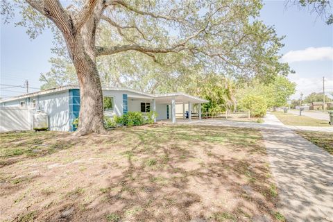 A home in LARGO