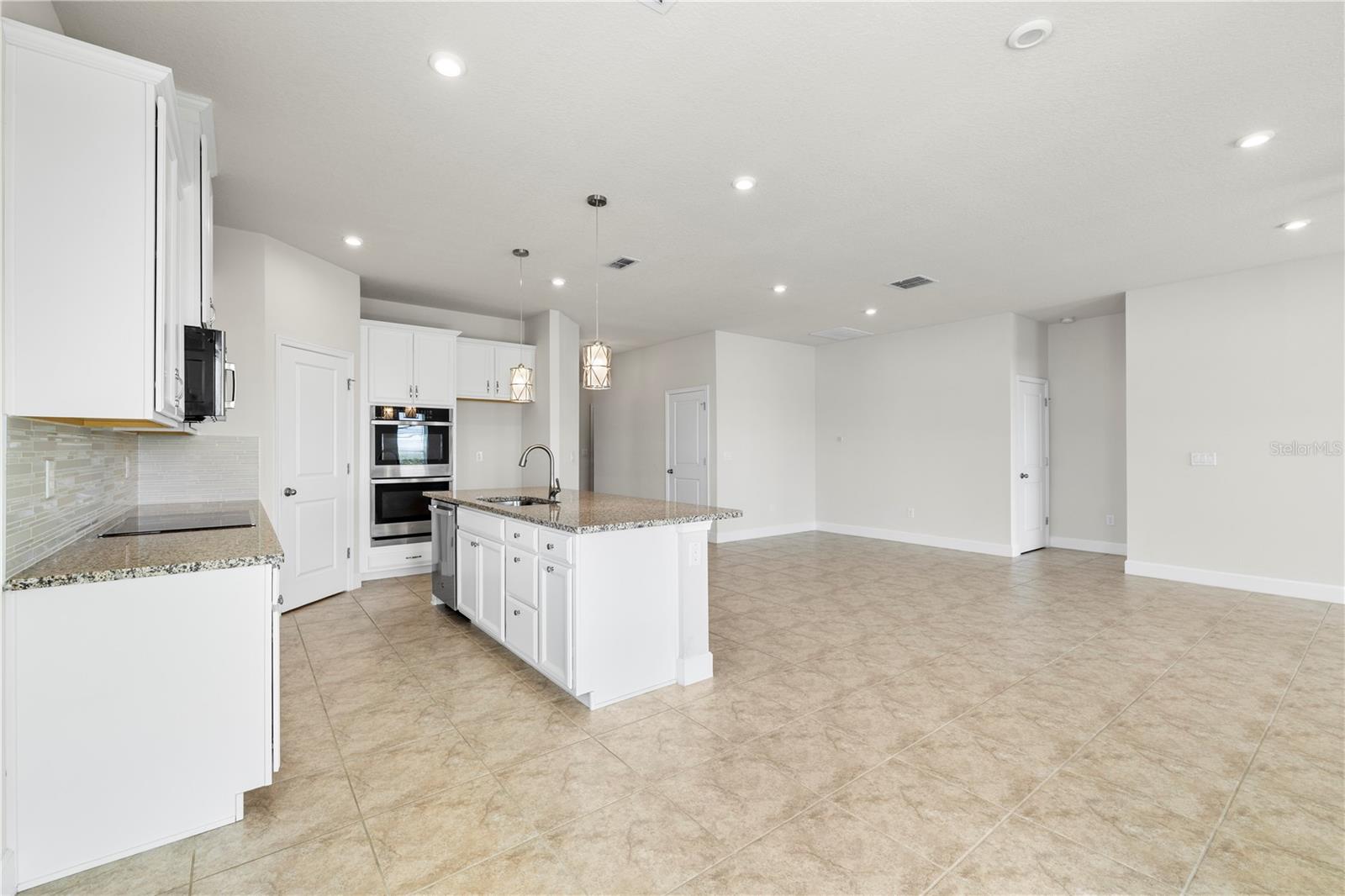 PARK MEADOWS - Residential