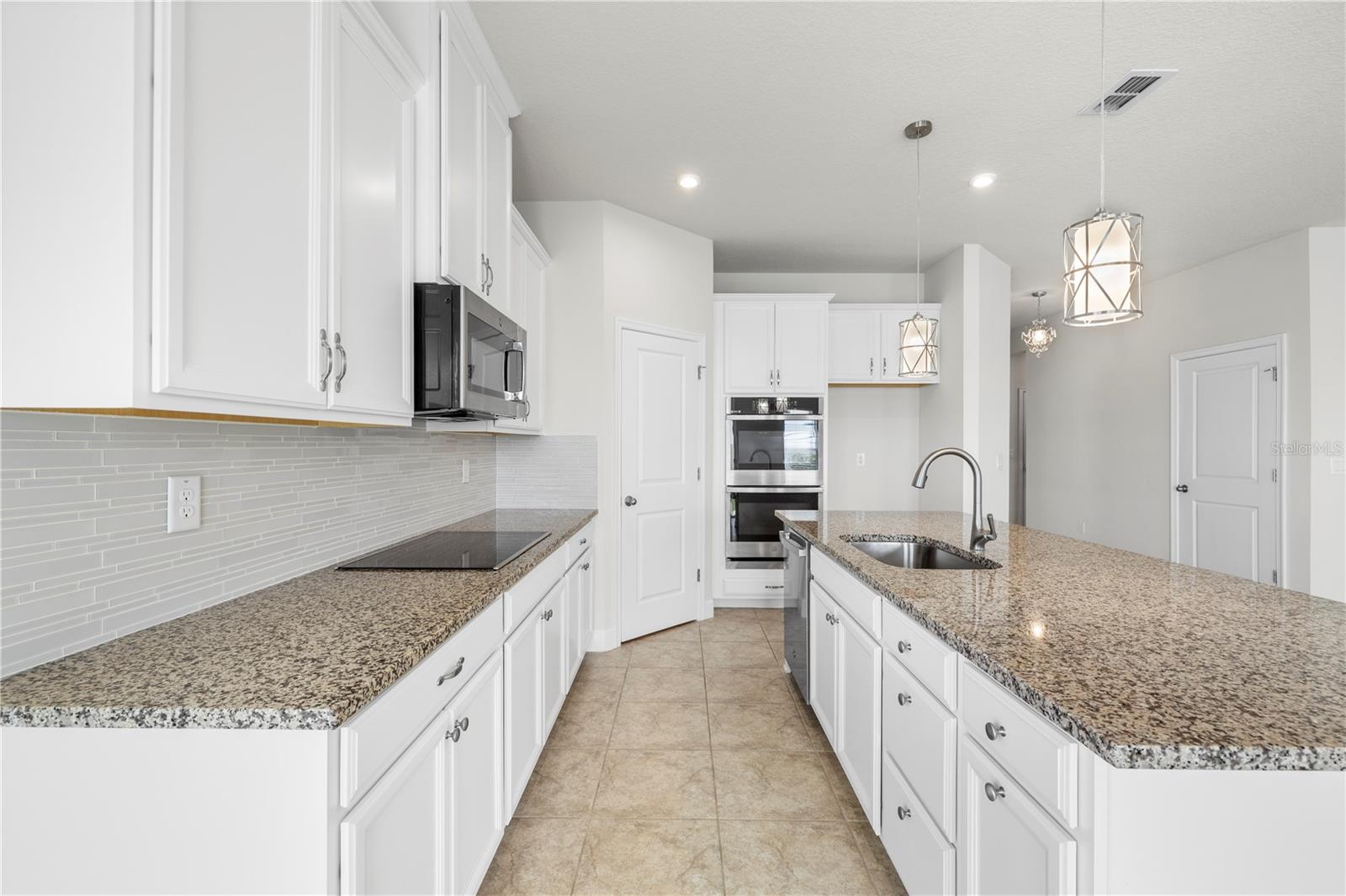 PARK MEADOWS - Residential