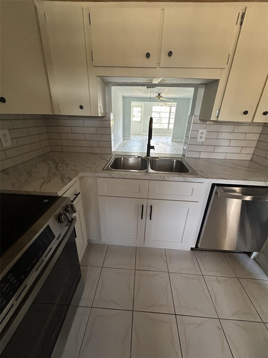 GARDENS BEACON SQUARE - Residential