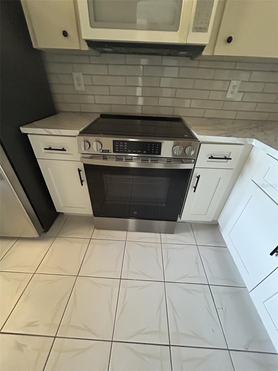 GARDENS BEACON SQUARE - Residential