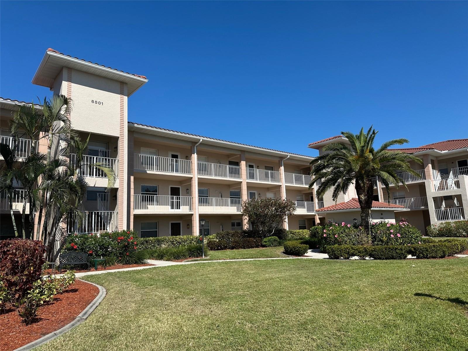 Class A membership conveys with this condo. The membership to Tara Golf & Country Club, unlimited golf and access to all the Club's amenities. Including the private restaurant on premises. Looking for a source for rental income? This unit is perfect for that! Comes totally turn-key with all the comforts of home. Golf membership is transferable to tenant. Rentals are prime during Snowbird season! You are allow to rent by the month, or longer. Food allowance is only $720 a year requirement.. There will be a $5000 capital contribution at closing for new Buyer, not currently a member of Tara G&CC. The Master HOA fee is required for all residents of Tara- provided premium cable channels with Xfinity, and high speed Wi-Fi.
Tara just refurnished their golf course, 5 new pickleball courts are being built open summer of 2025, face-lift for Clubhouse will start fall of 2025, with expansion of outside dining, increase the gathering bar to accommodate more members.
The Terraces is one of the most popular communities in Tara. On-site pool , hot tub with restrooms faculty. Outside gas grills available to all residents of the Terraces. Pickleball court on property. Roofs were installed in 2017. The HOA fee covers water, trash, sewer, exterior building insurance, roof and building maintenance.
Location! So close to shopping, retail outlets, and 75- where one exit south has you at UTC Mall or down to Sarasota Airport. Under an hour drive north takes you to the Tampa/St Pete areas where there are professional sports teams, theaters, and even a cruise port!
Residents of Tara stay on Tara. One of the most prestige communities in the area that maintains an affordable country club lifestyle.
NO CDD fees This is one you won't want to miss- price to sale ASAP.