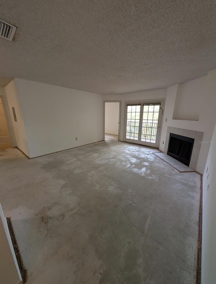 199 AFTON SQUARE 208