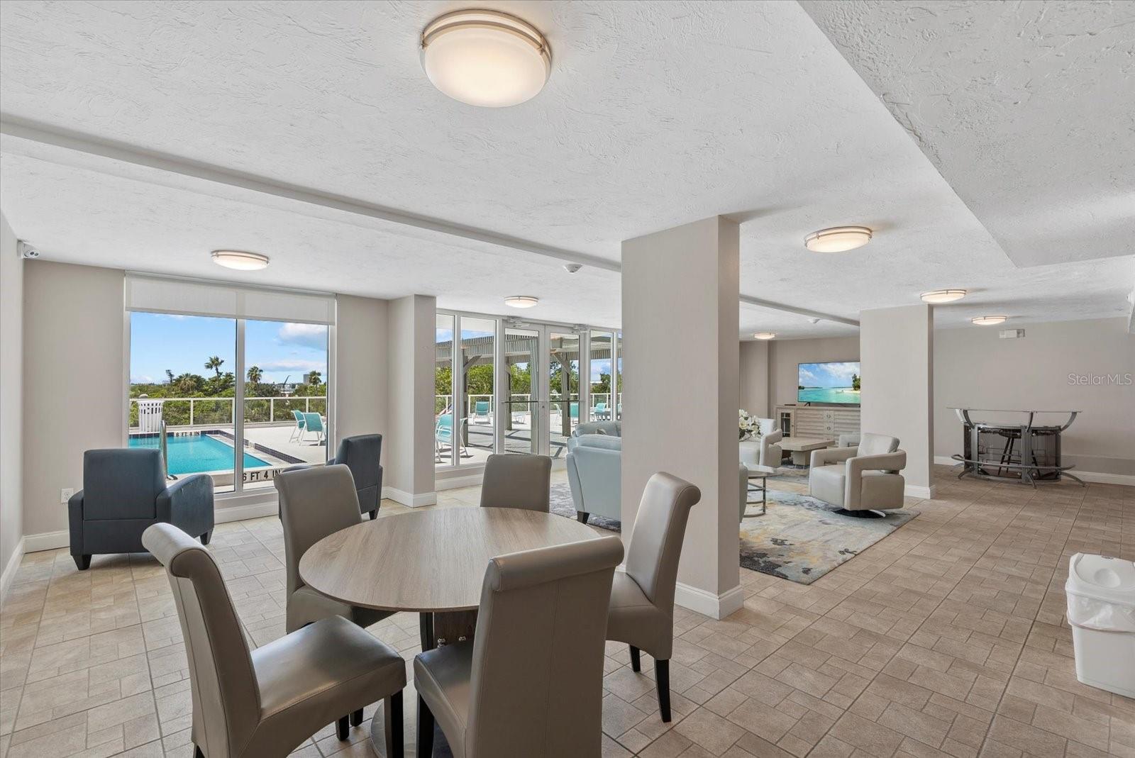 DOLPHIN TOWER - Residential