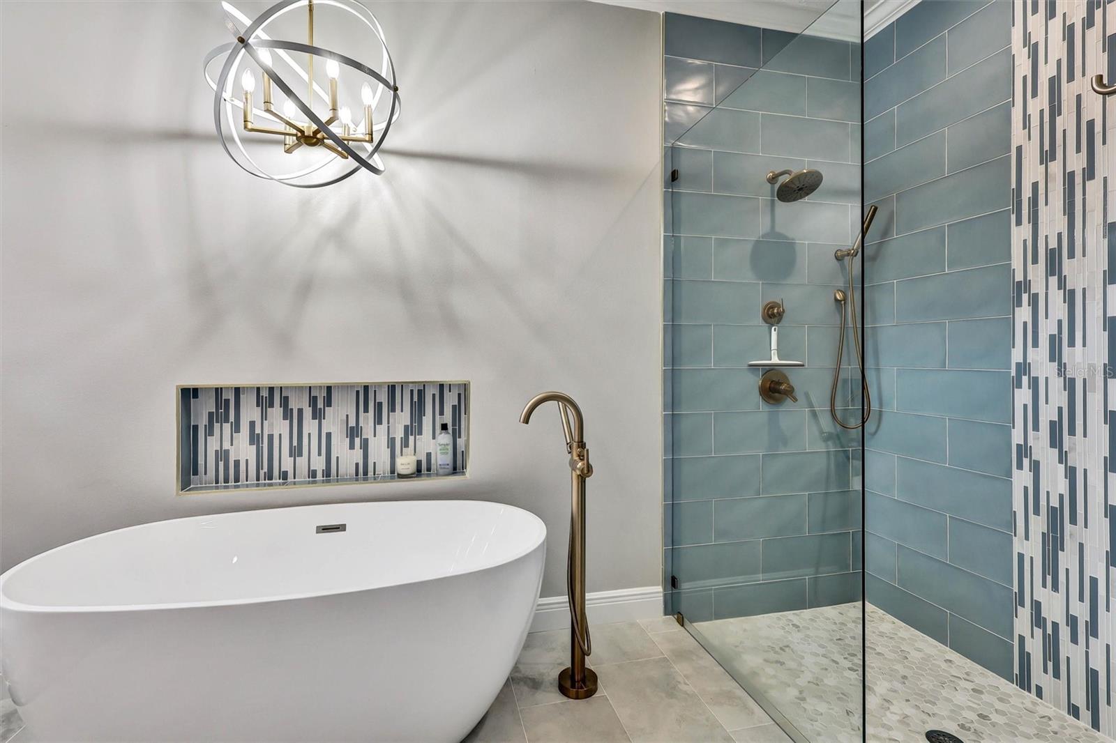 LAKE SHEEN RESERVE PH 01 48 43 - Residential