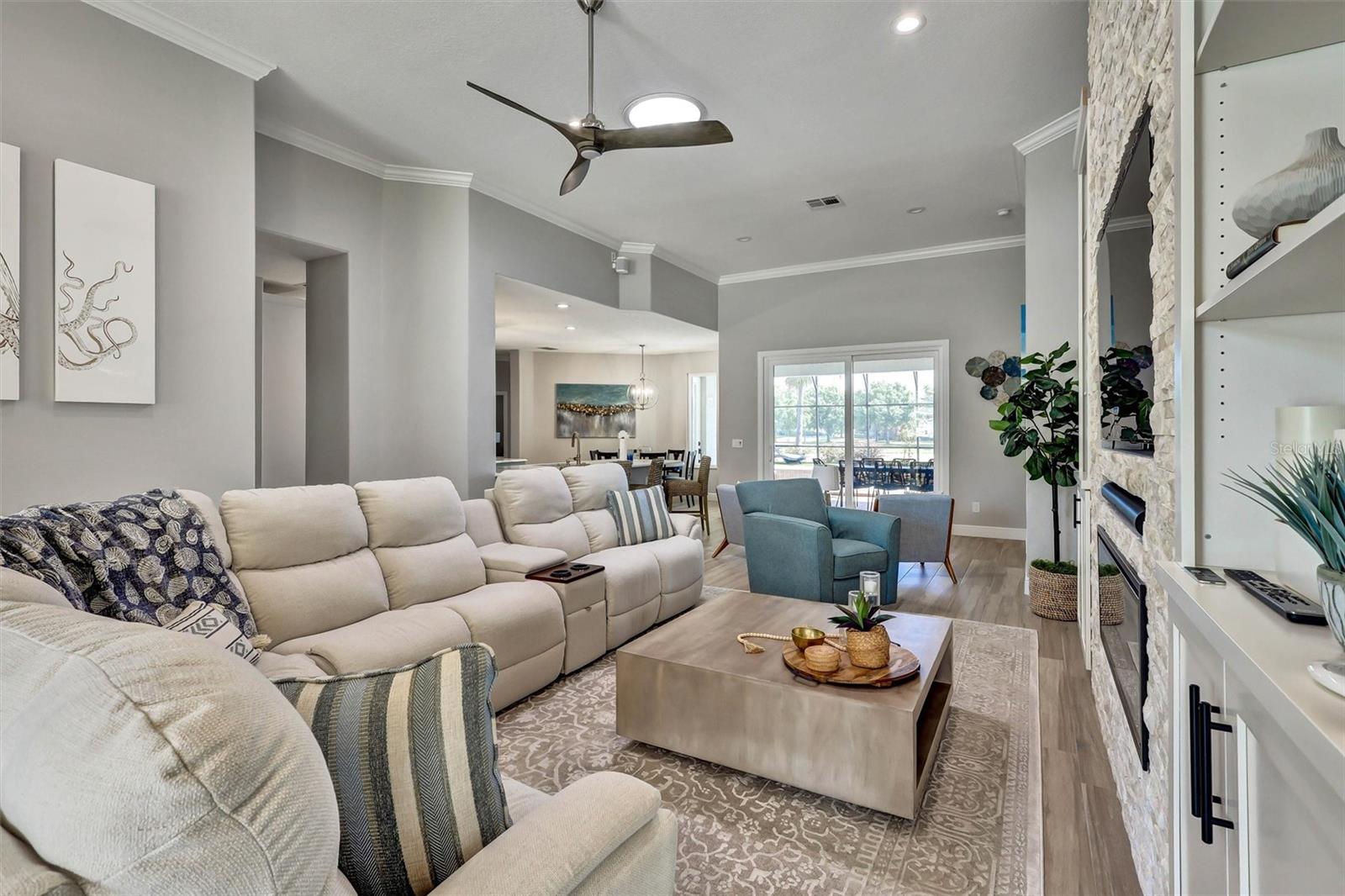 LAKE SHEEN RESERVE PH 01 48 43 - Residential