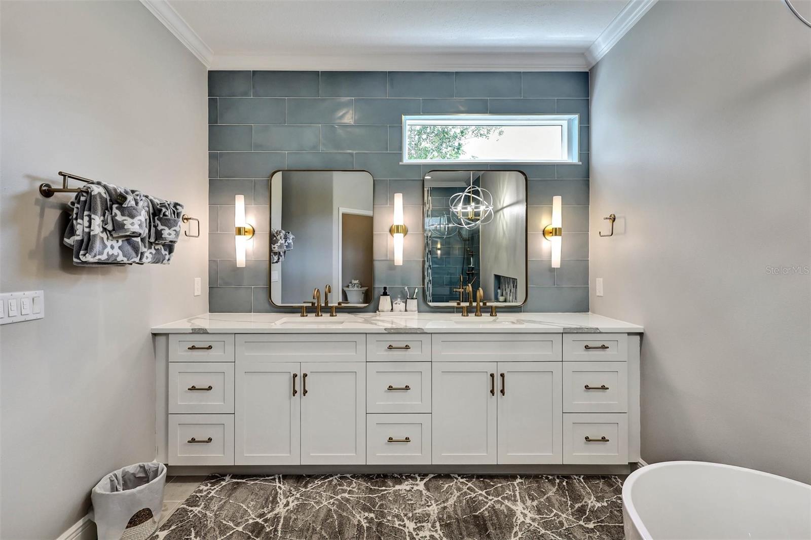 LAKE SHEEN RESERVE PH 01 48 43 - Residential