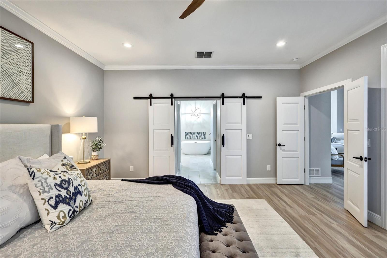 LAKE SHEEN RESERVE PH 01 48 43 - Residential