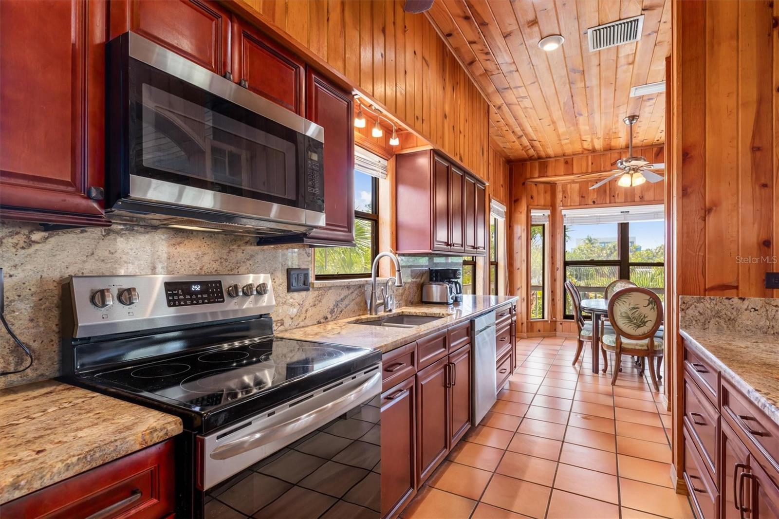 PALM ISLAND ESTATES 3RD ADD - Residential