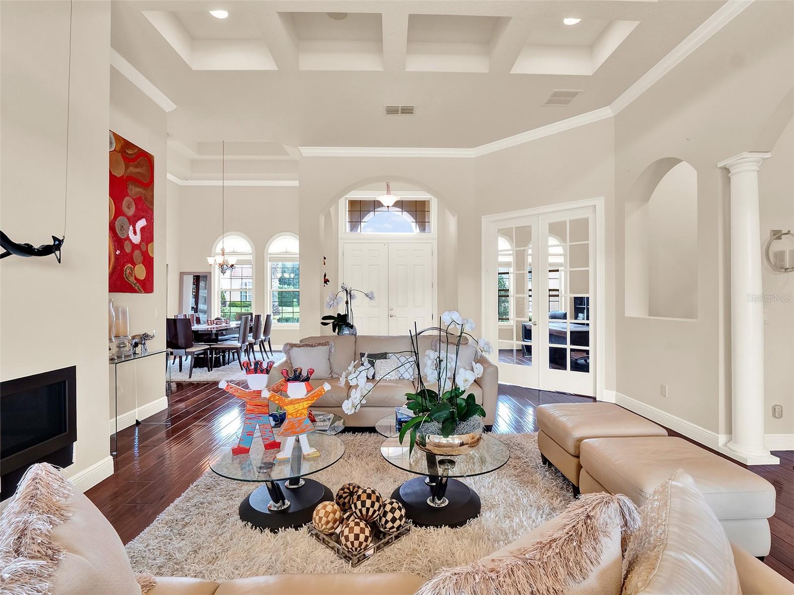 STEEPLE CHASE - Residential
