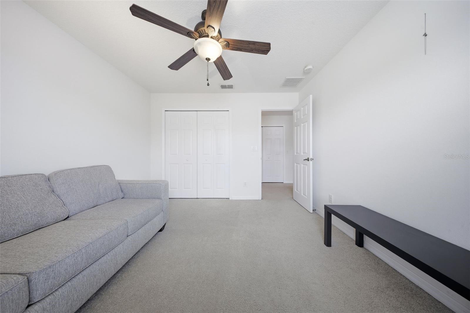 NEWBURY PARK - Residential