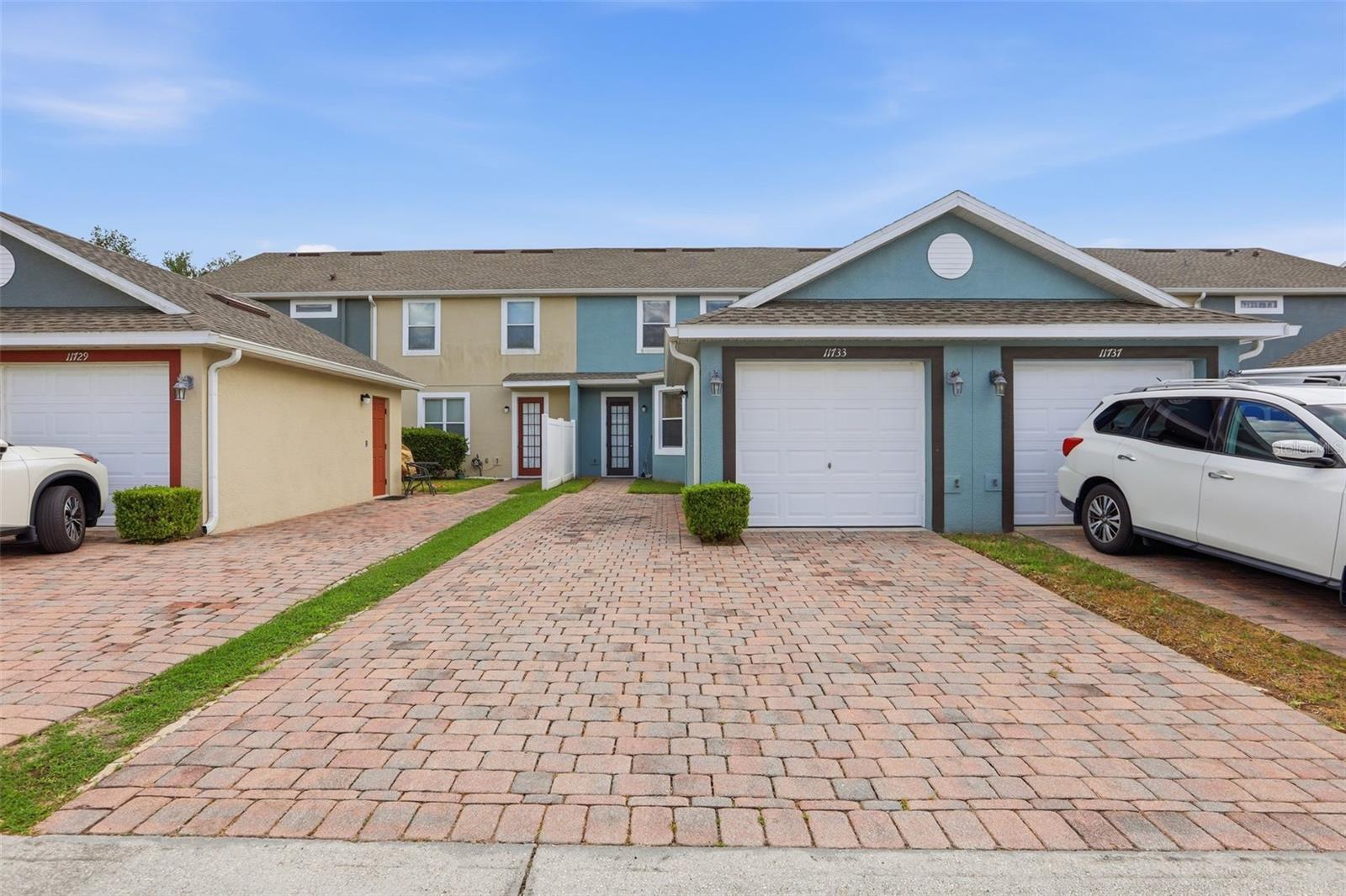NEWBURY PARK - Residential