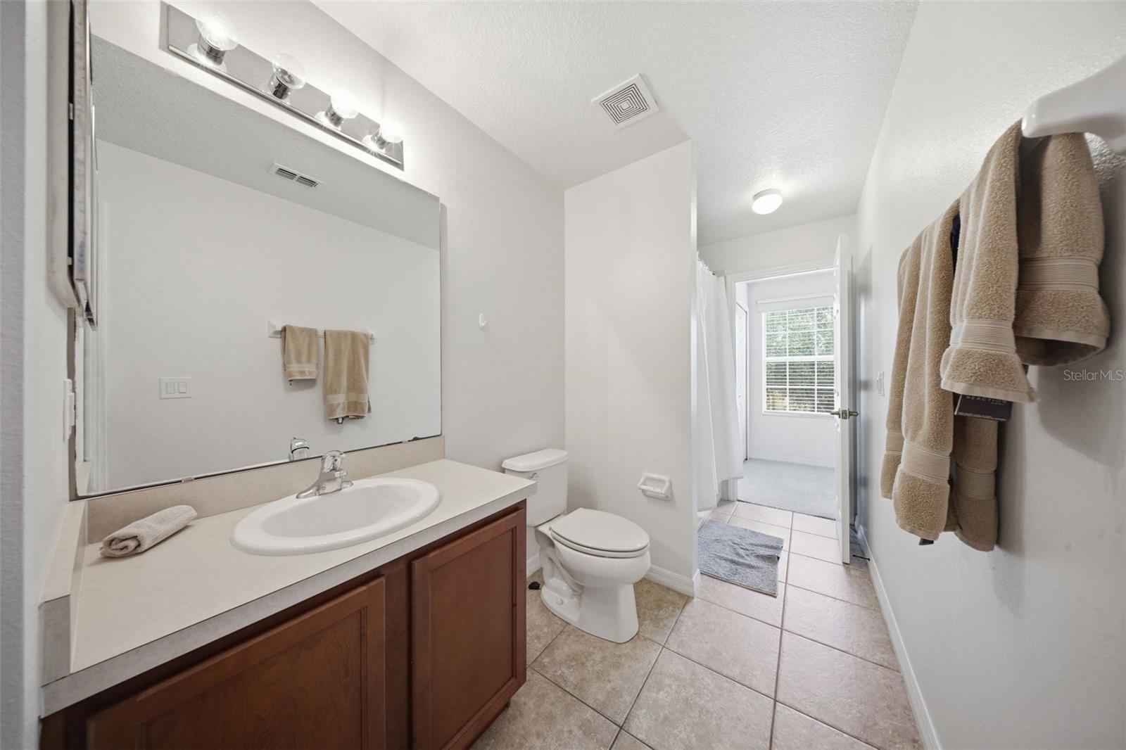 NEWBURY PARK - Residential