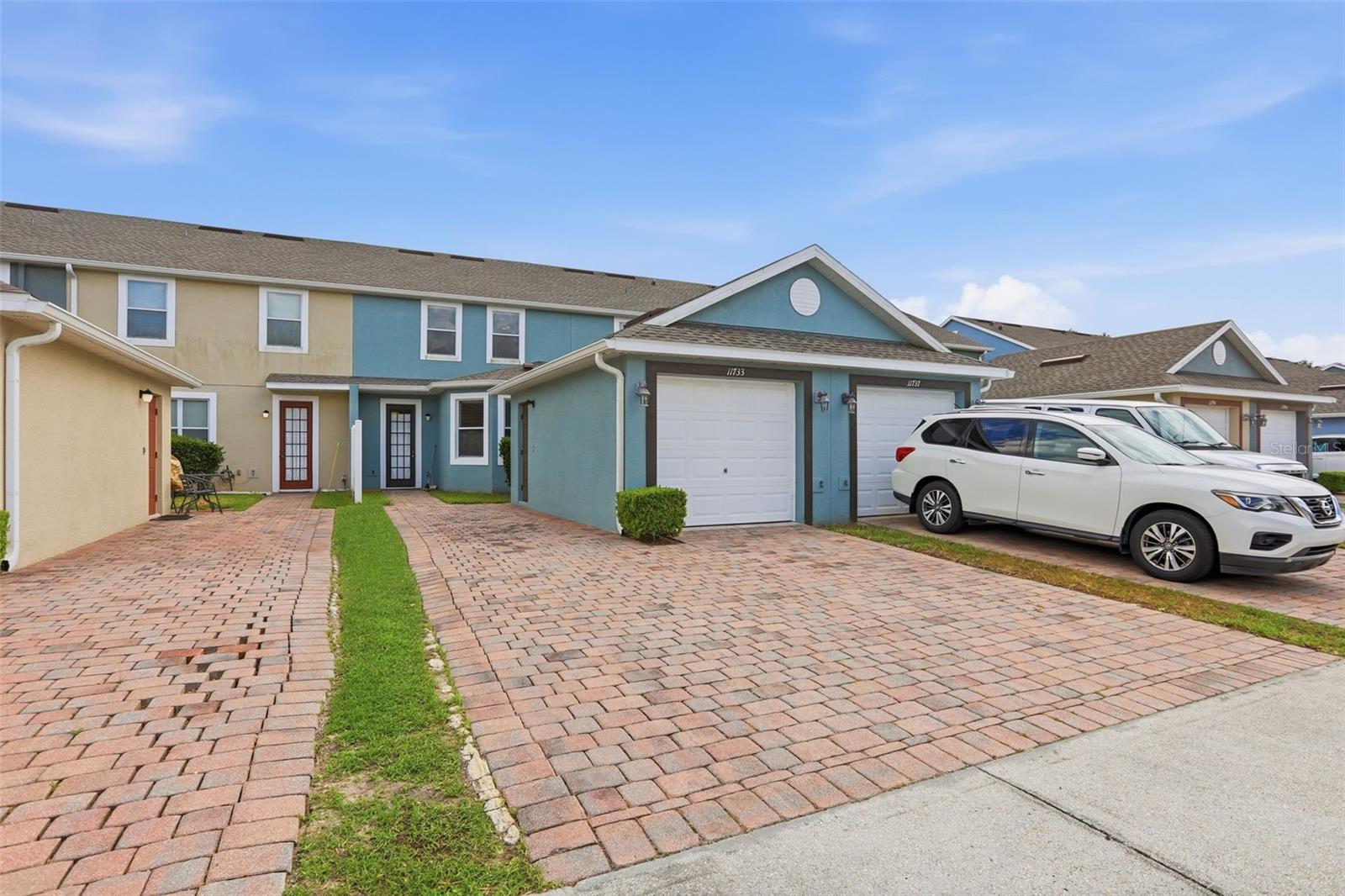 NEWBURY PARK - Residential