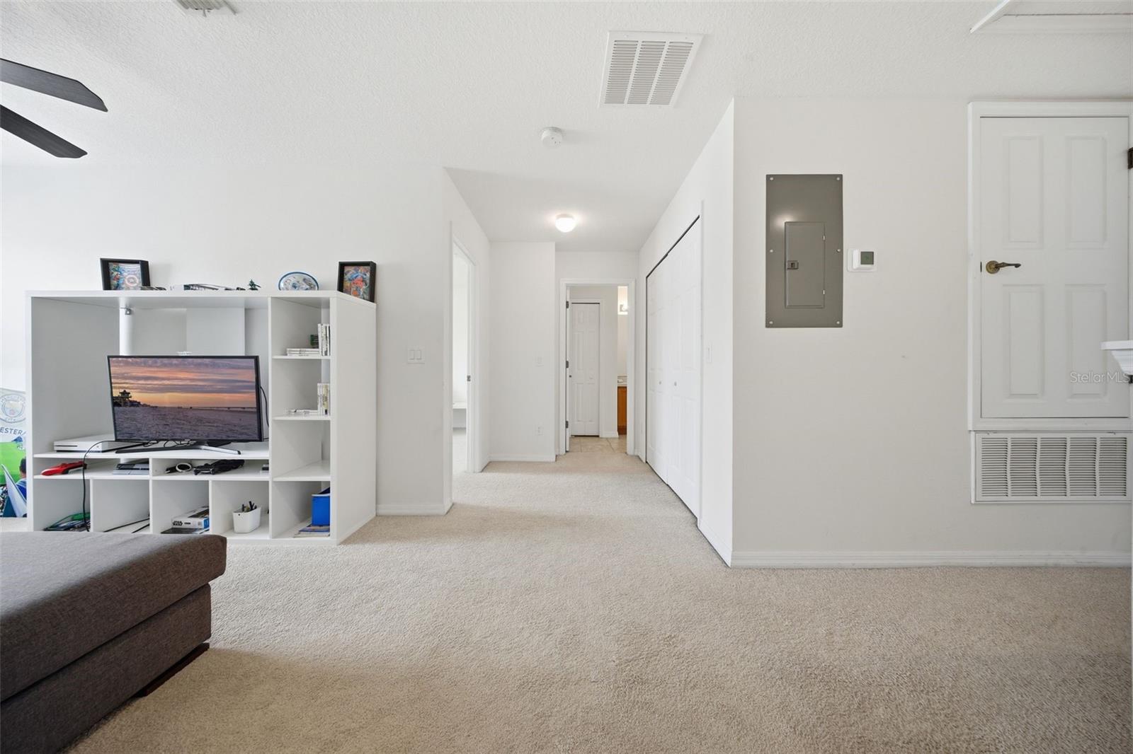 NEWBURY PARK - Residential