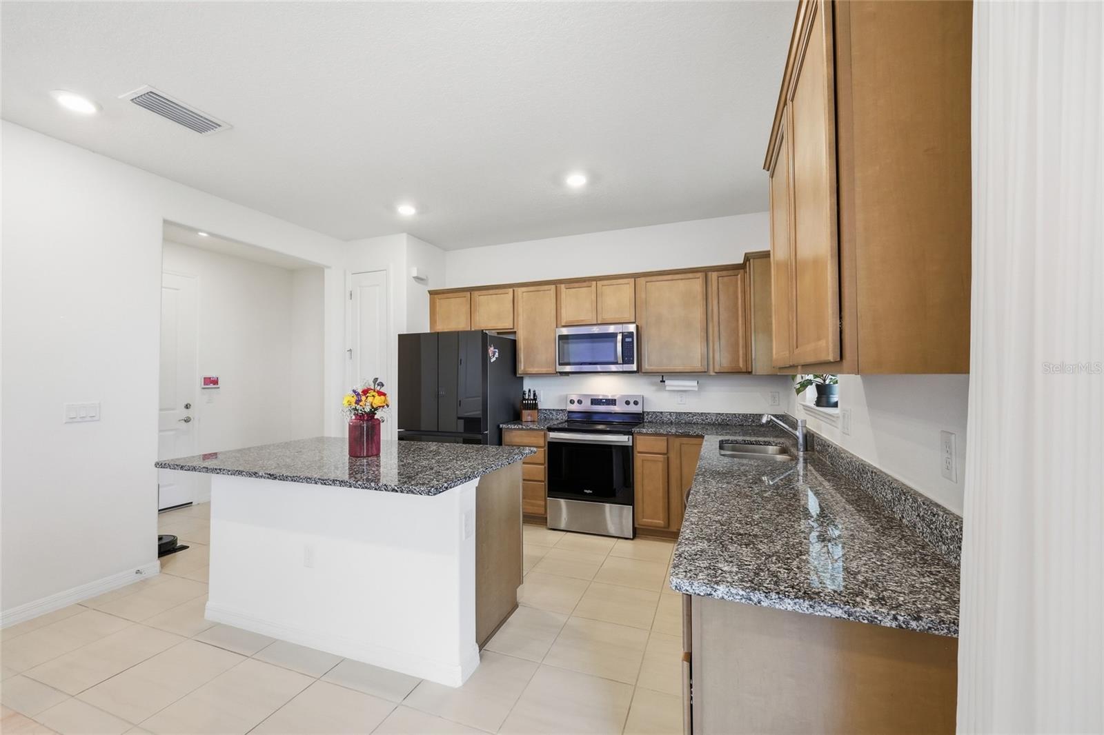 EVERBE PH 1C - Residential