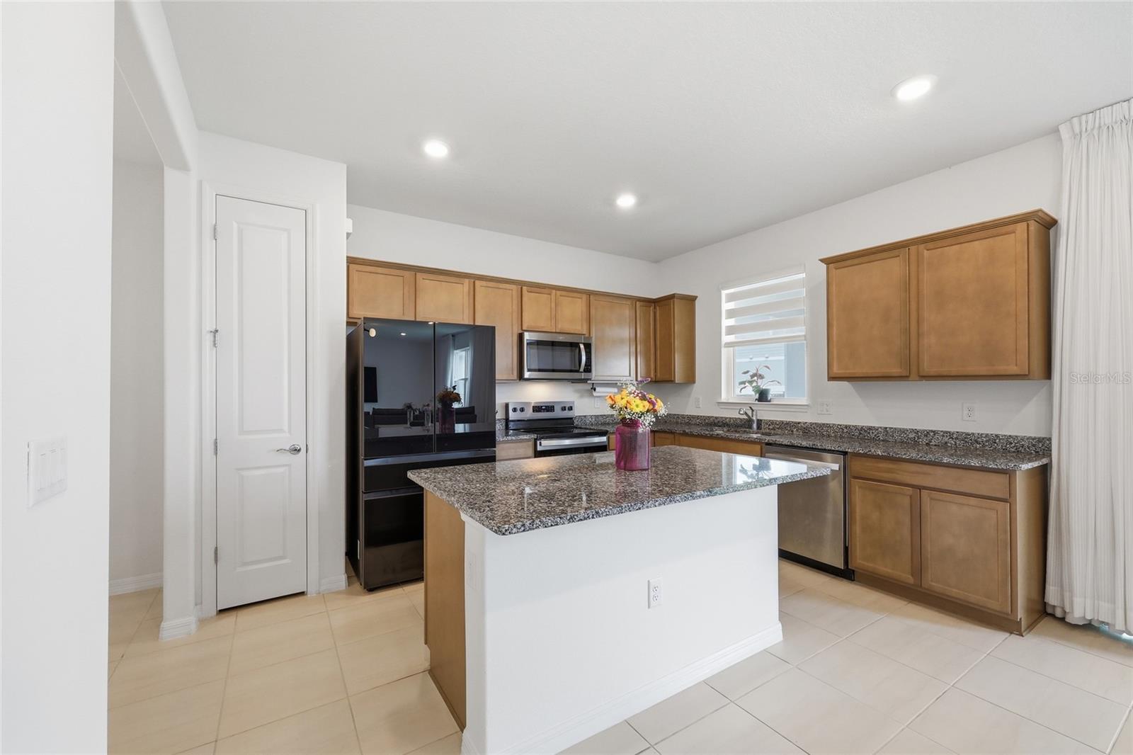 EVERBE PH 1C - Residential