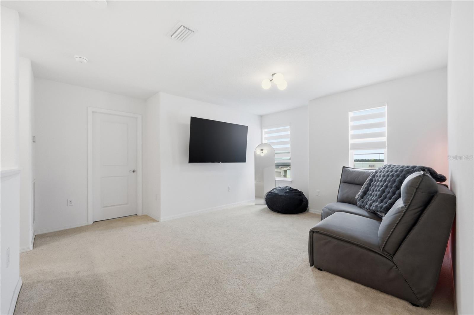 EVERBE PH 1C - Residential