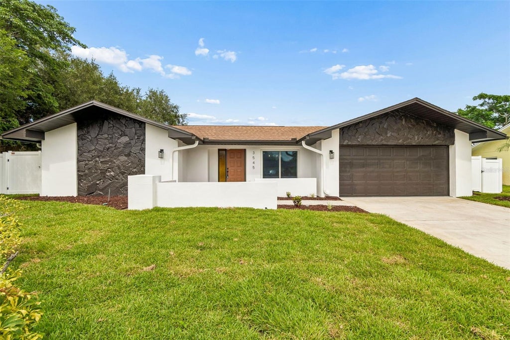 Photo of 3545 Snowy Egret Court, Palm Harbor, FL 34683 (MLS # TB8519089)