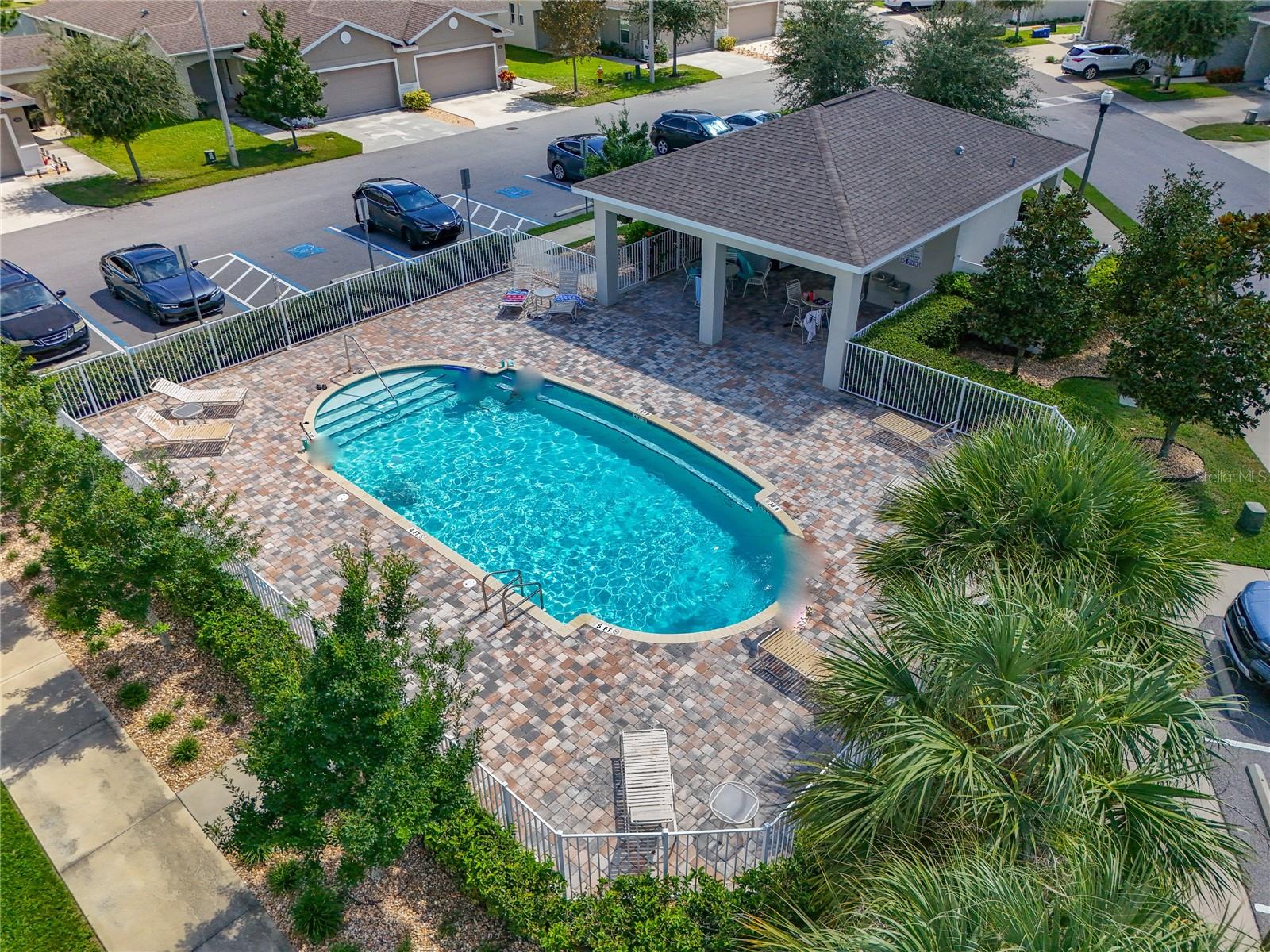 MONTCLAIR LAKE TWNHMS -PHASE 2 - Residential