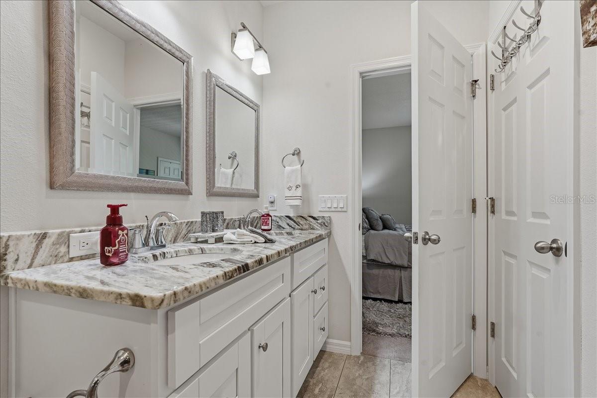 MONTCLAIR LAKE TWNHMS -PHASE 2 - Residential