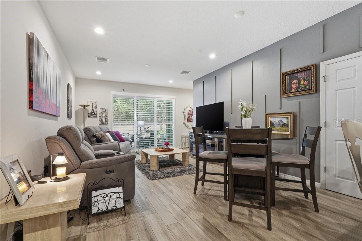 1962 LAKE RIDGE BOULEVARD