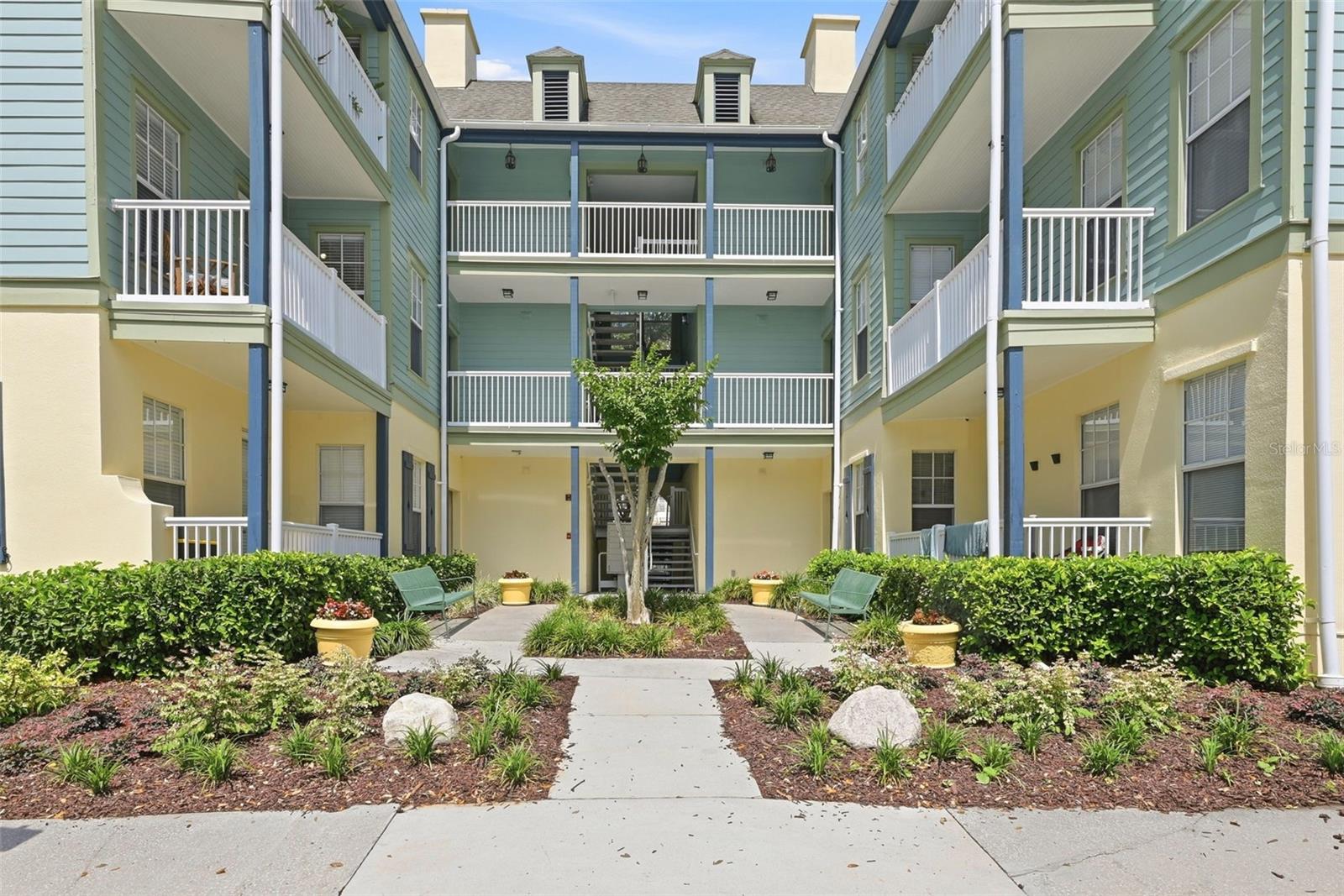 611 CAMPUS STREET 280