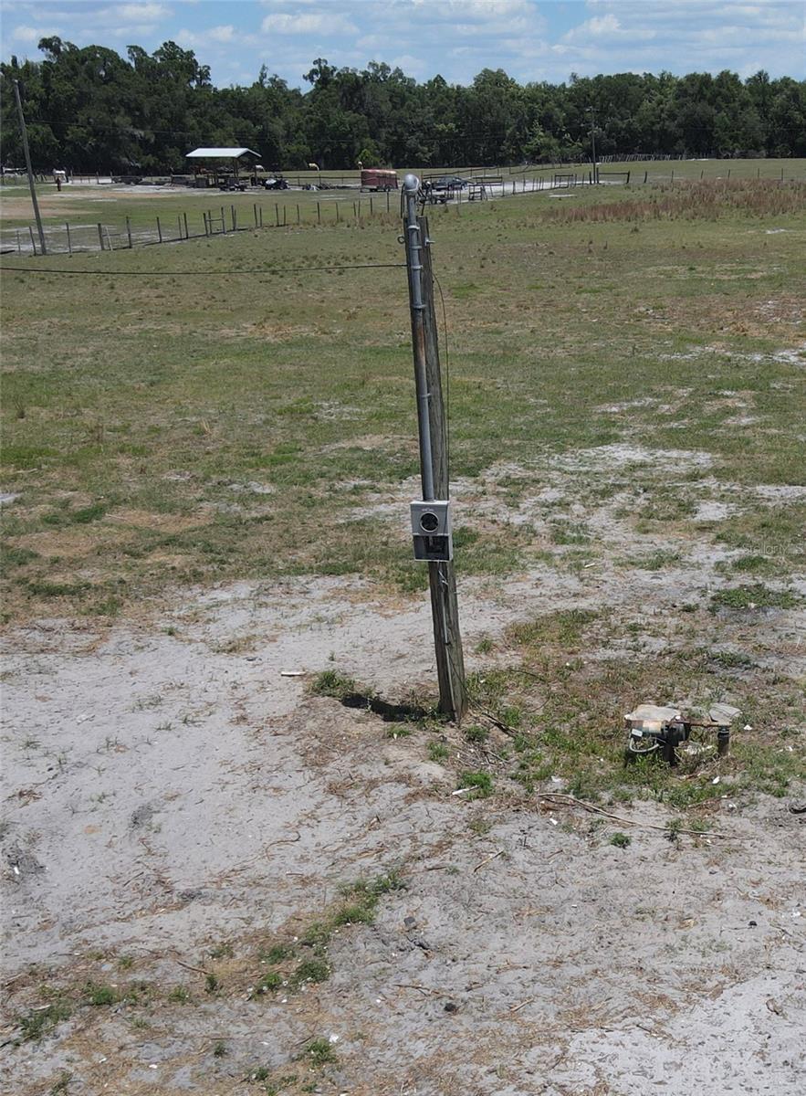 ACREAGE - Land