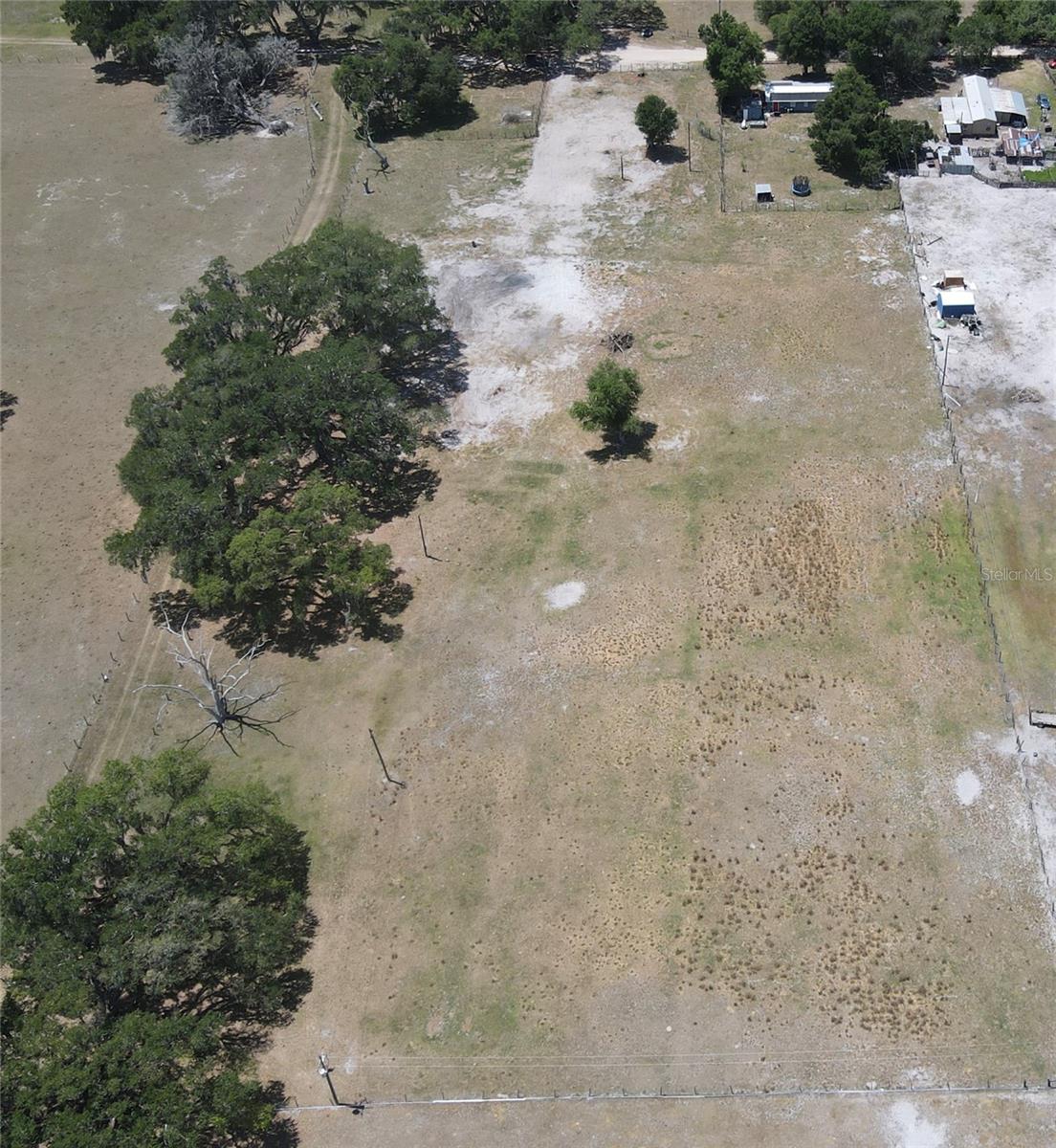 ACREAGE - Land