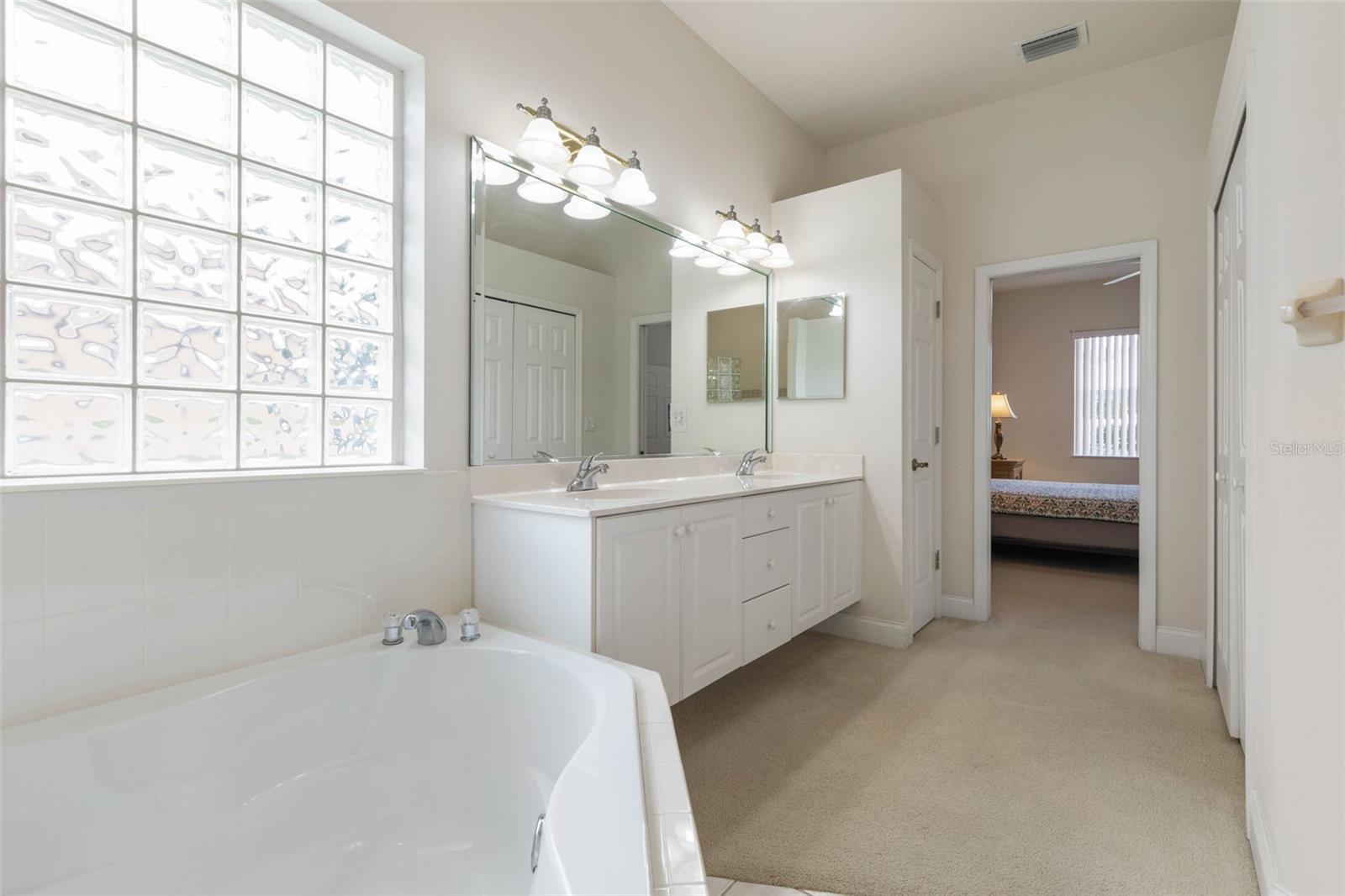 PALM COAST/EASTHAMPTON SEC 34 - Residential