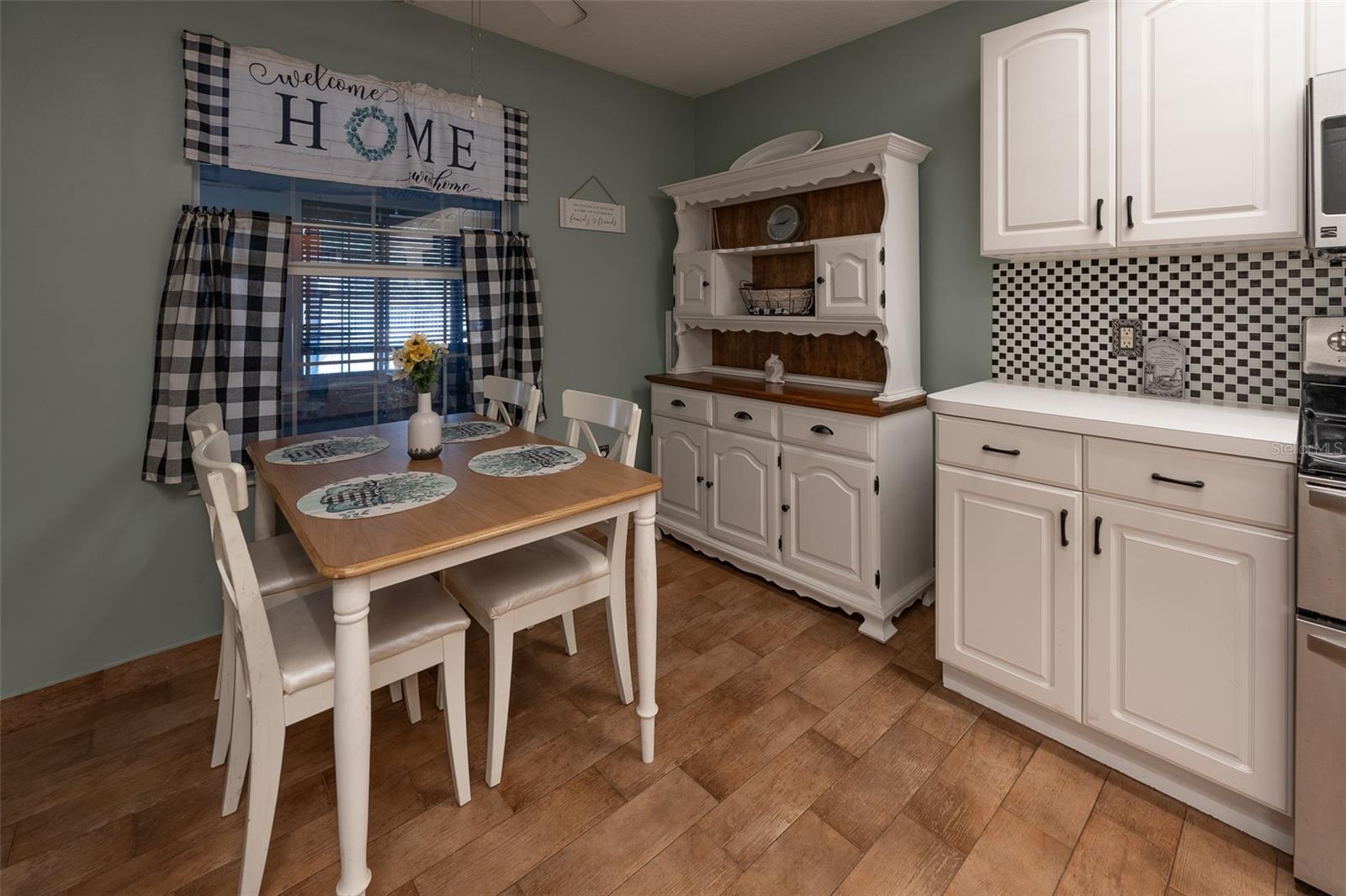 VIRMILLION ESTATES - Residential