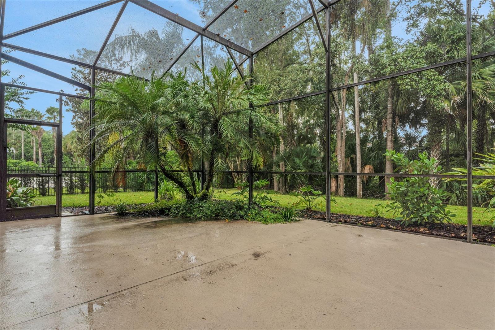ALAQUA LAKES - Residential
