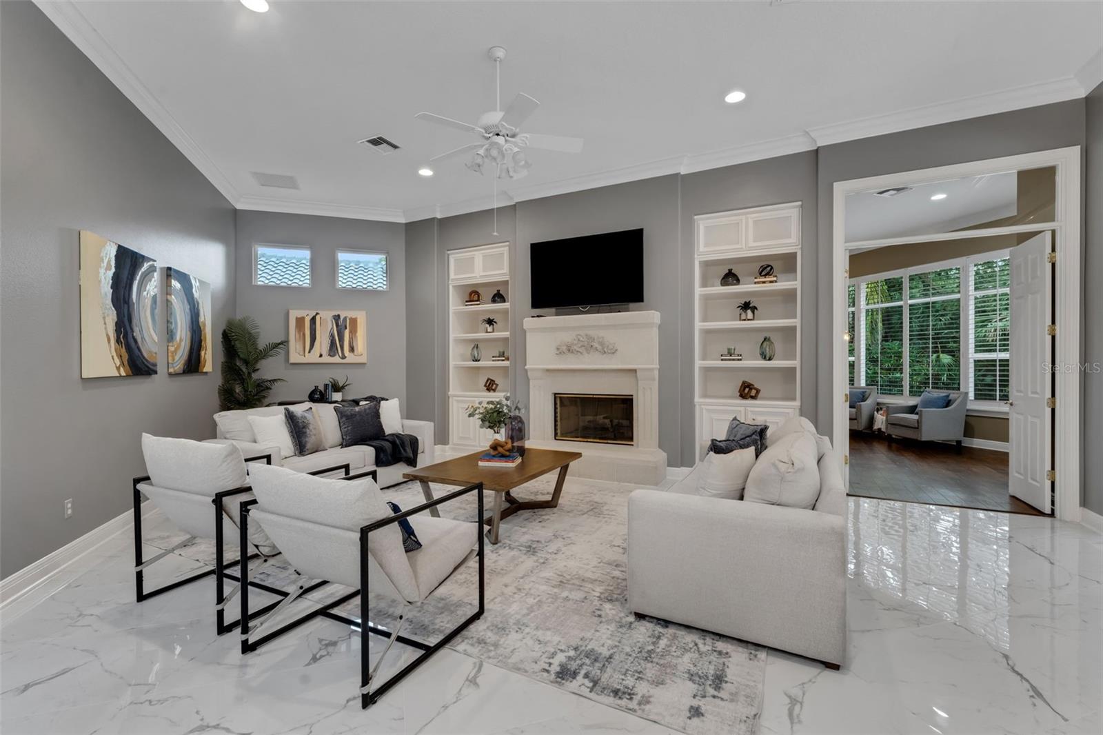ALAQUA LAKES - Residential