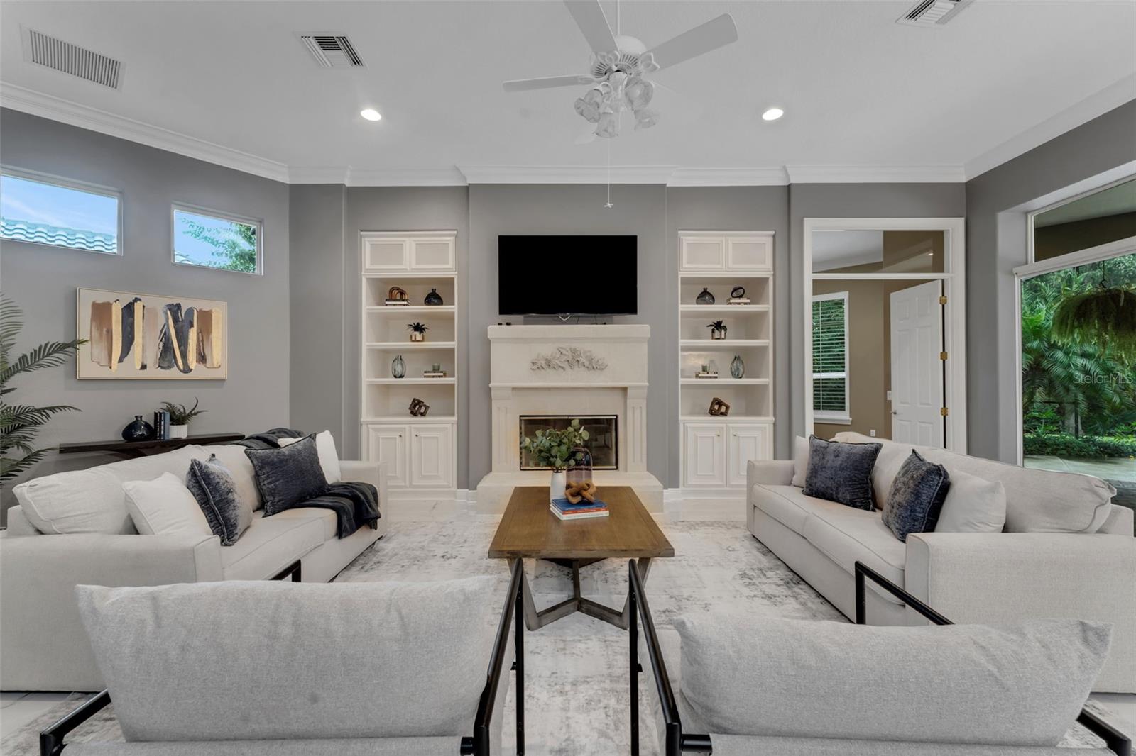 ALAQUA LAKES - Residential