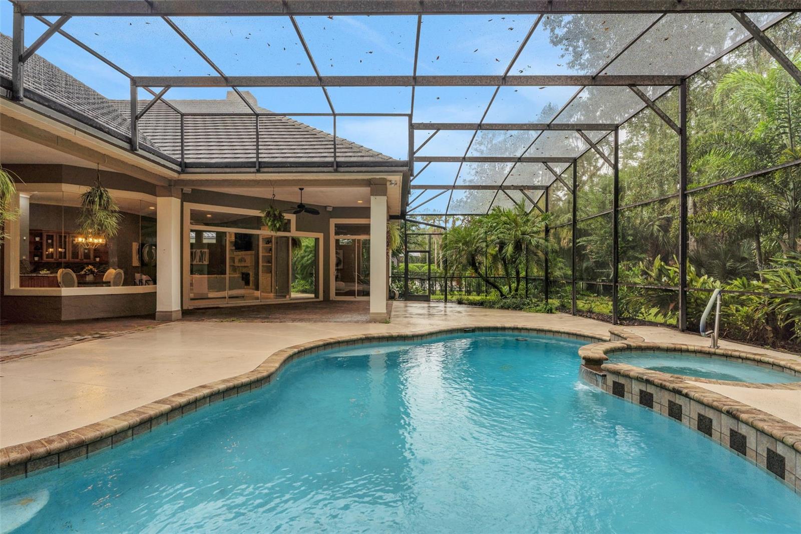 ALAQUA LAKES - Residential