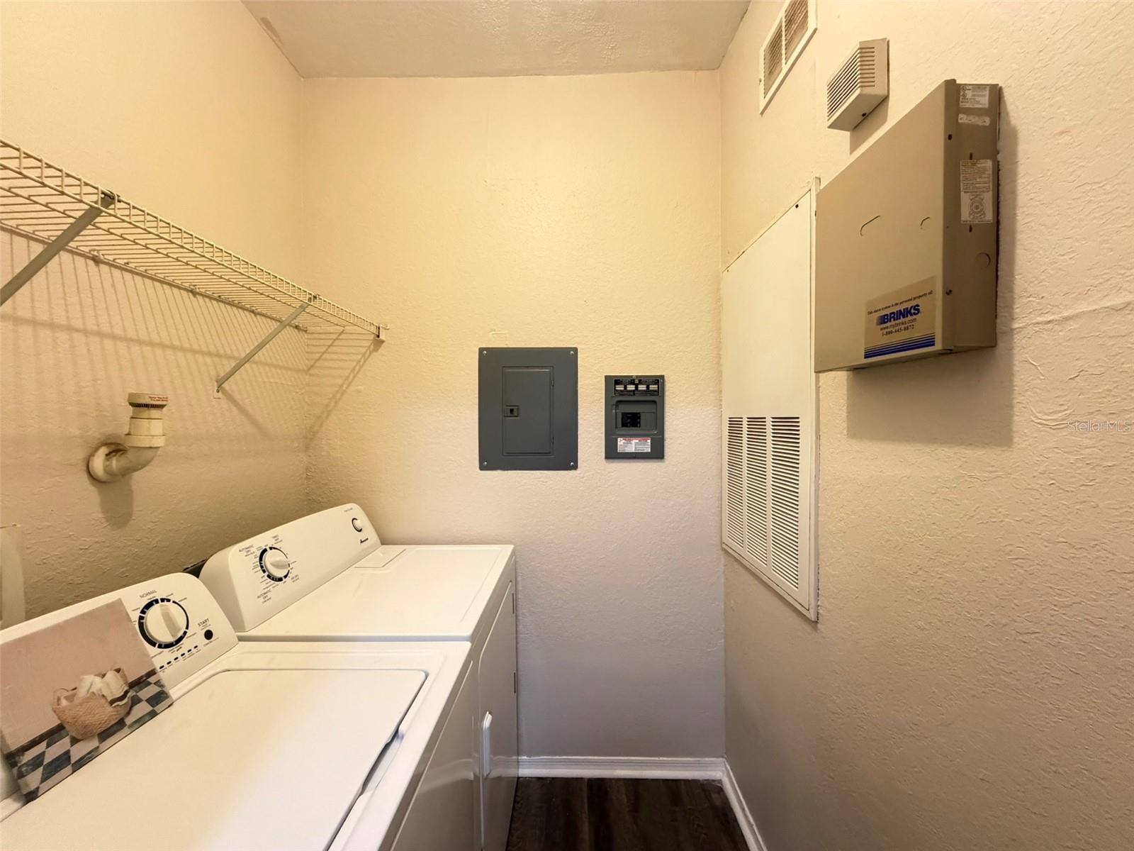 GRAND RESERVE/KIRKMAN PARKE CO - Residential Lease