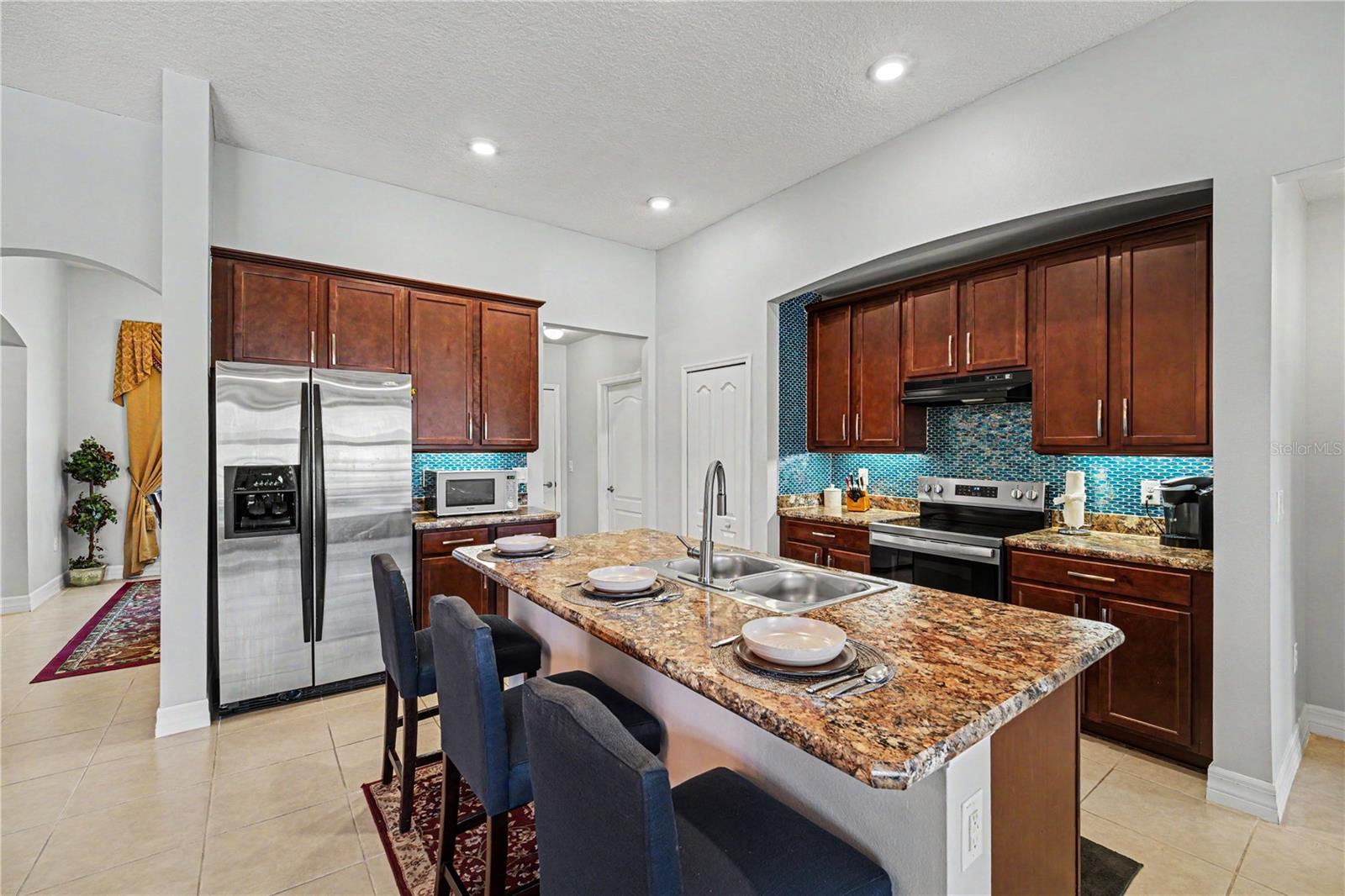PINEWOOD ESTATES - Residential