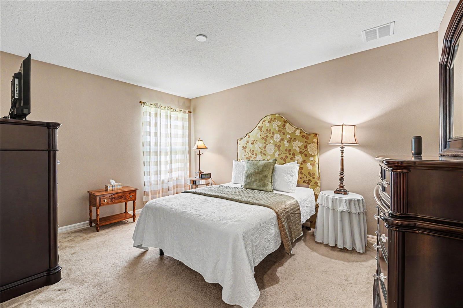 PINEWOOD ESTATES - Residential