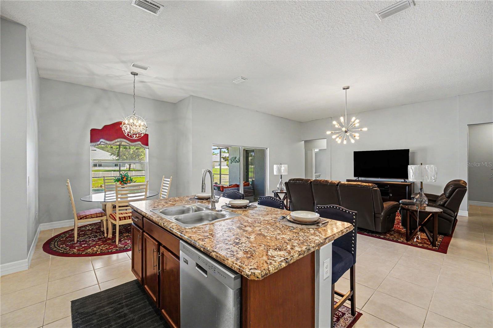PINEWOOD ESTATES - Residential