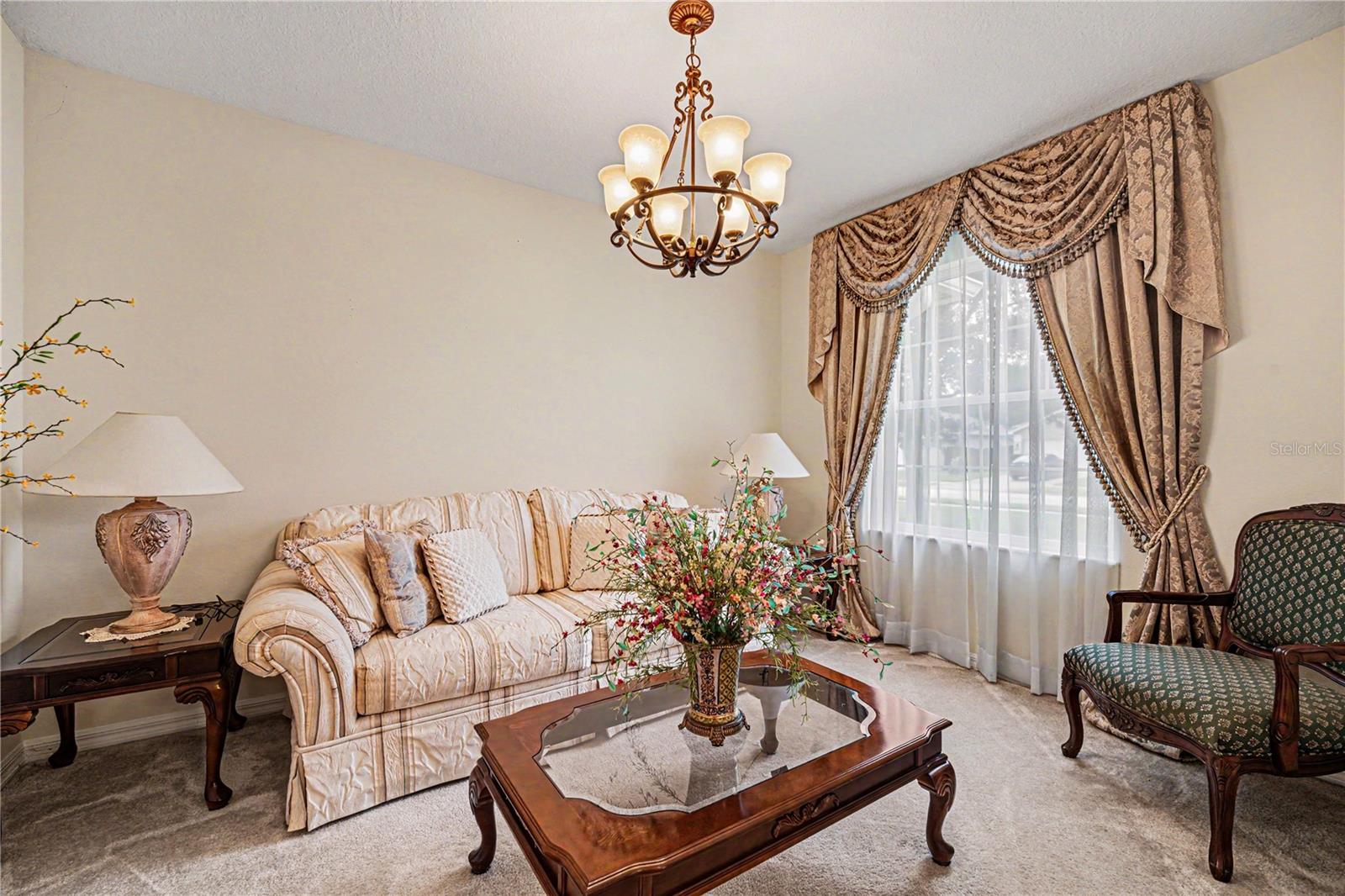 PINEWOOD ESTATES - Residential