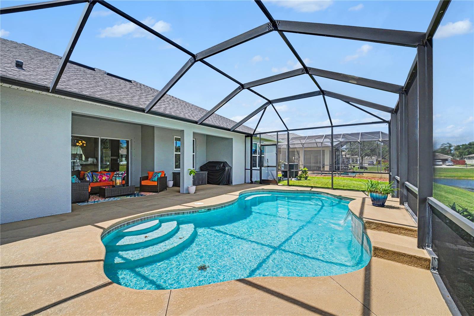 PINEWOOD ESTATES - Residential