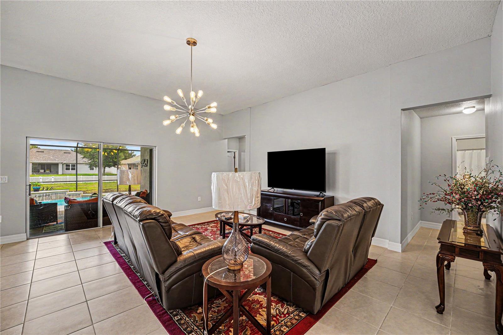 PINEWOOD ESTATES - Residential