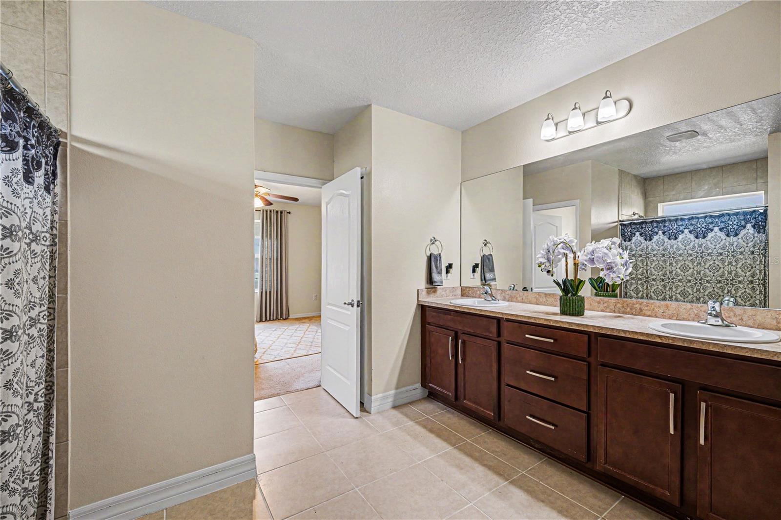 PINEWOOD ESTATES - Residential