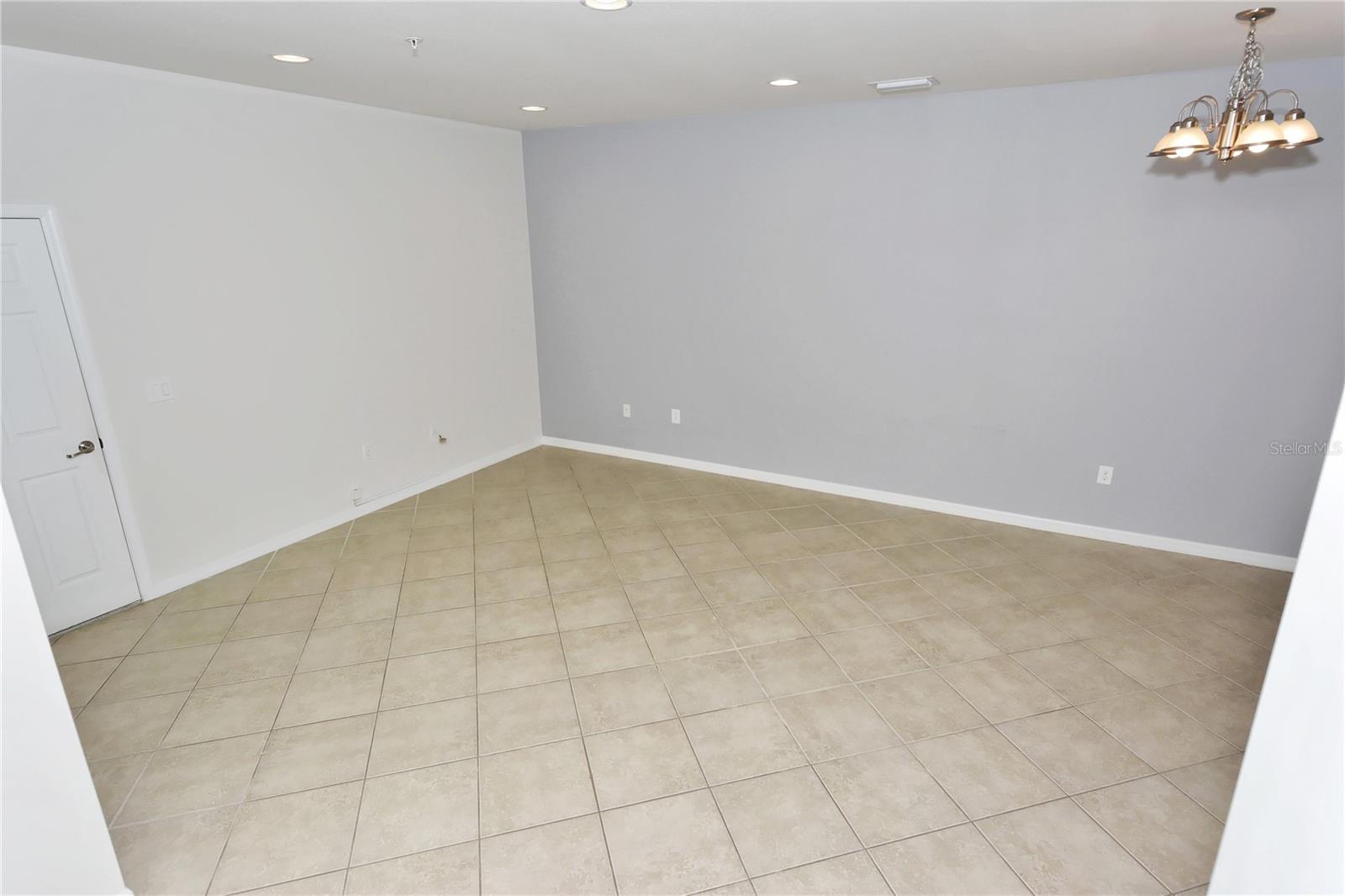 STONEHAVEN PH 4, 5, 6, 7 & 25 - Residential Lease