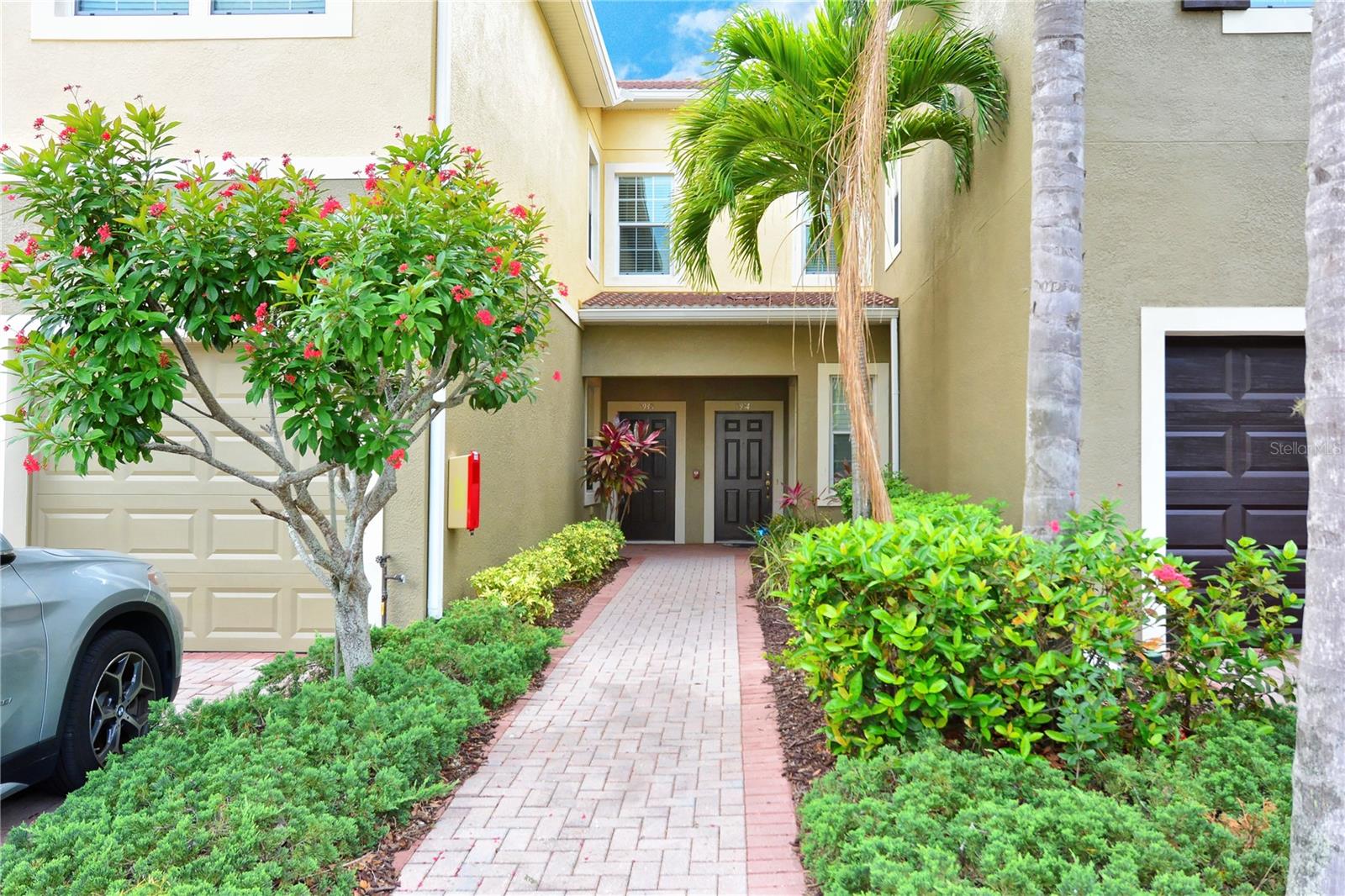 Well Presented 3-Bedroom Townhome in Prime Sarasota Location. Enjoy the best of both worlds — a peaceful gated community just minutes from everything! Ideally located east of I-75 for an easy commute, and only a short drive west to Siesta Key’s world-famous beaches. Top-rated schools, shopping, and dining are all nearby. Step inside this bright and spacious 3-bedroom, 2.5-bathroom townhome with an open-concept first floor that’s perfect for relaxing, entertaining, or working from home. The kitchen features solid wood cabinets, granite countertops, and a breakfast bar overlooking the living and dining areas. Upstairs, the primary suite offers privacy at the rear of the home, while two additional bedrooms and a full bath are at the front — ideal for family, guests, or office space. The convenient upstairs laundry makes daily life easy. Freshly painted, this home also includes a screened lanai, a private one-car garage, and parking for one additional vehicle in the driveway. (Please note: maximum of two vehicles per household; no street or guest parking.)
Residents enjoy access to a community pool, playground, and gated entry for peace of mind. Convenient to top schools, shopping, restaurants, I-75, and Siesta Key beaches. Pets considered. Minimum 1-year lease. Don’t miss this opportunity to live in one of Sarasota’s most convenient and desirable areas.